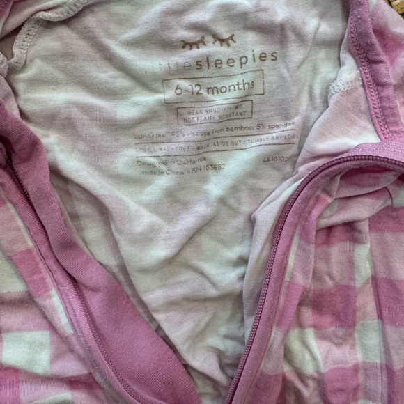 Little sleepies 6-12 Pink Gingham zippie - Picture 4 of 5